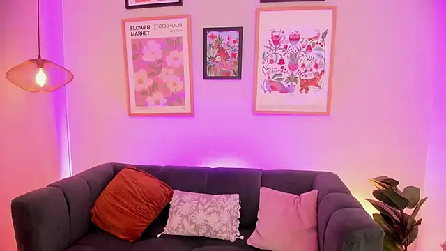 Melissa Koster online show from October 27, 5:58 am