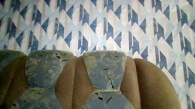 AnitaWillias online show from October 16, 5:15 pm