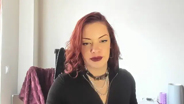 LilliLowexox online show from March 1, 10:59 am