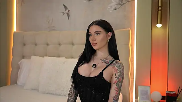 CarolinePrescott online show from May 31, 6:53 pm