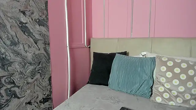 Emelyy Carter online show from September 27, 12:01 pm