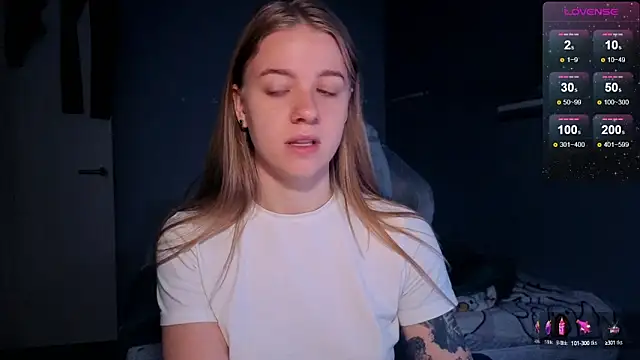 candy maggie online show from October 6, 6:23 pm