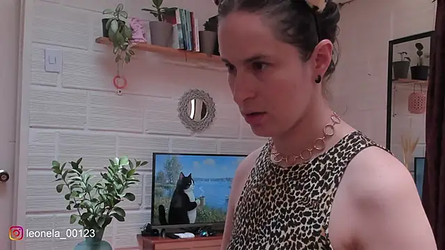 cuddlingbunny online show from August 4, 4:46 pm