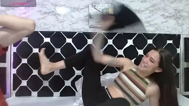 Dominate Alison online show from March 24, 12:54 pm