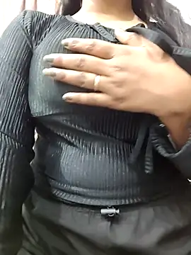 MohiniHott online show from December 23, 6:06 am