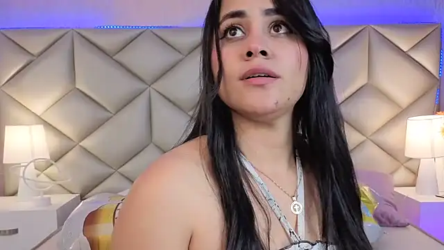 Brenda Garcia online show from September 23, 8:07 pm