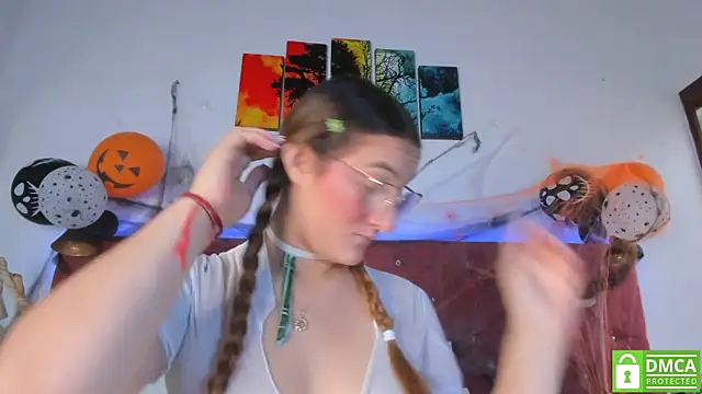 Ruth harvey  online show from October 31, 2:10 pm