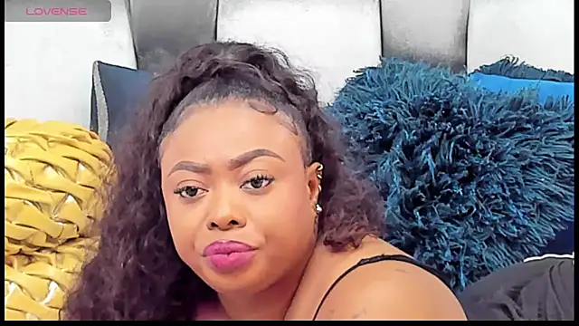 CamilaBenitez online show from March 29, 10:53 pm