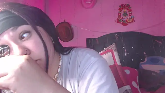 NikkiRous  online show from October 30, 1:23 pm