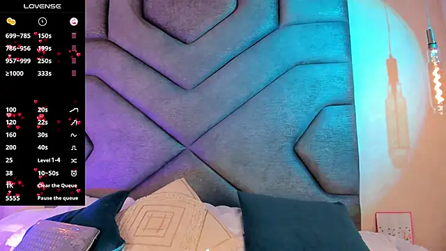 AilishBenson online show from November 6, 8:15 pm