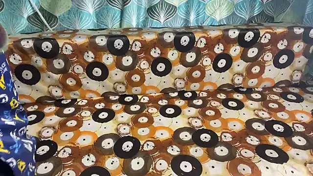 shuhana  online show from April 2, 4:43 am