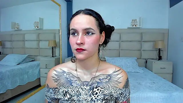 AnnyThompson  online show from September 10, 9:48 pm