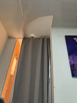 Jules Anderson online show from April 10, 2:12 pm