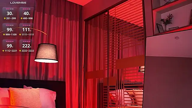 LunaNight online show from February 24, 9:02 pm