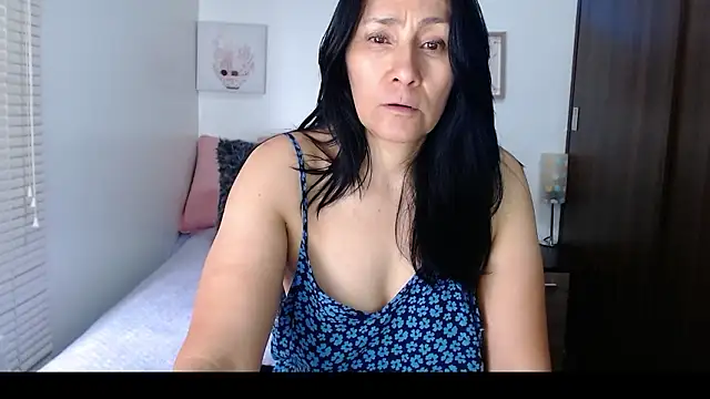 Maira B online show from March 17, 5:50 pm