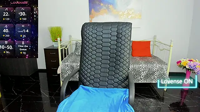 Julia Dean online show from November 5, 12:32 pm