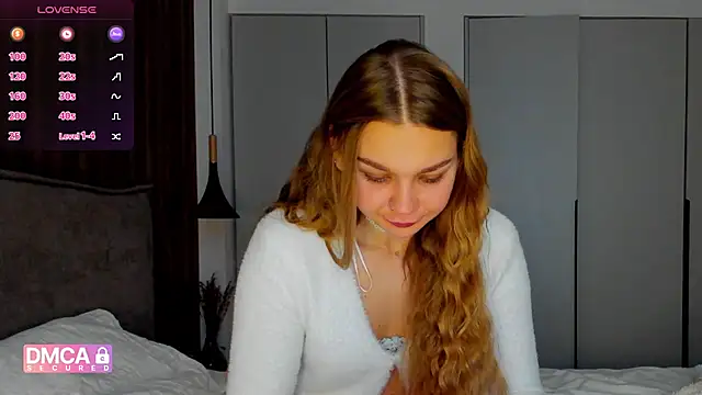 Molly sweetie online show from November 27, 7:55 am