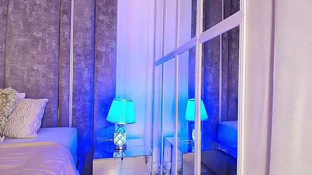 GiselOrtiz online show from April 4, 11:09 am