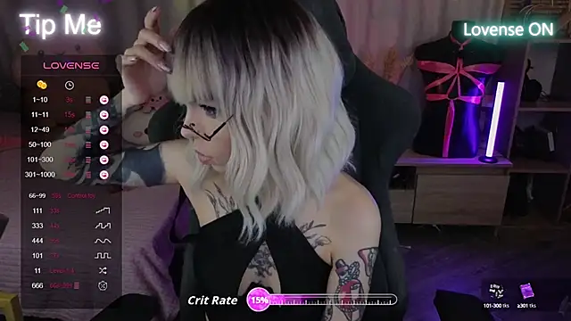 Kerry Kirk online show from October 13, 9:28 pm