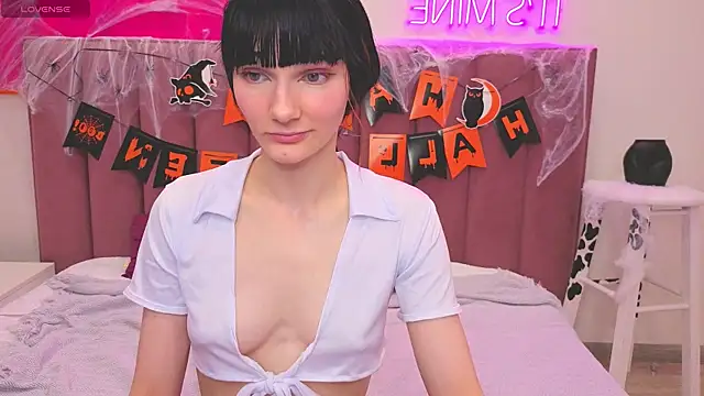 Lili flowerr online show from October 25, 12:02 pm