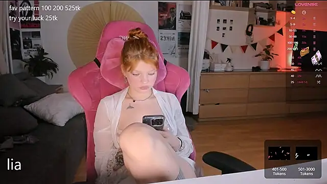 lil lia online show from October 16, 9:50 pm