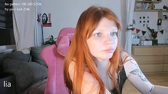 lil lia online show from May 15, 11:51 pm