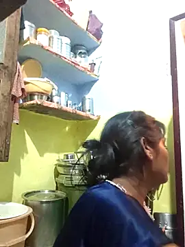 Priyasexcpl online show from April 21, 1:40 pm