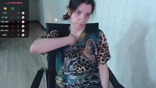 LisaHeart online show from October 19, 5:15 pm