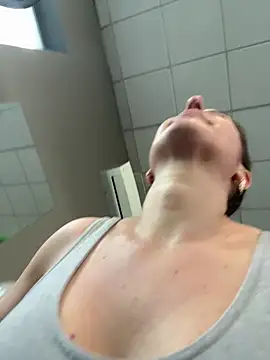 eveangelll online show from April 9, 6:19 am