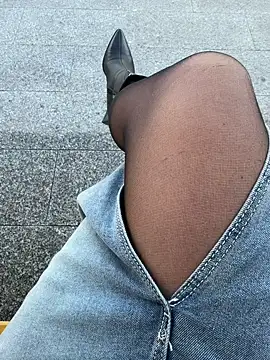 eveangelll online show from April 5, 7:18 am