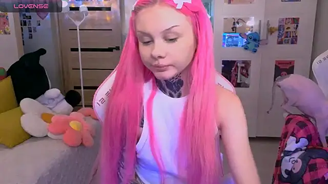 Britney Lynch online show from October 26, 12:44 pm