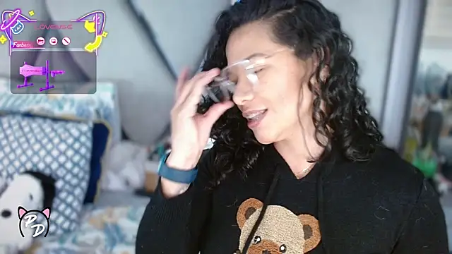 paula daniela1 online show from April 20, 10:02 pm