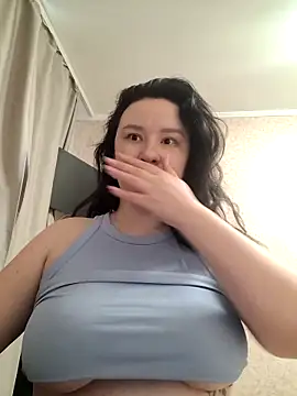 AlexaLexie online show from February 13, 8:38 am