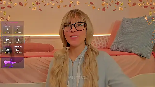 estivalae online show from October 16, 10:51 am