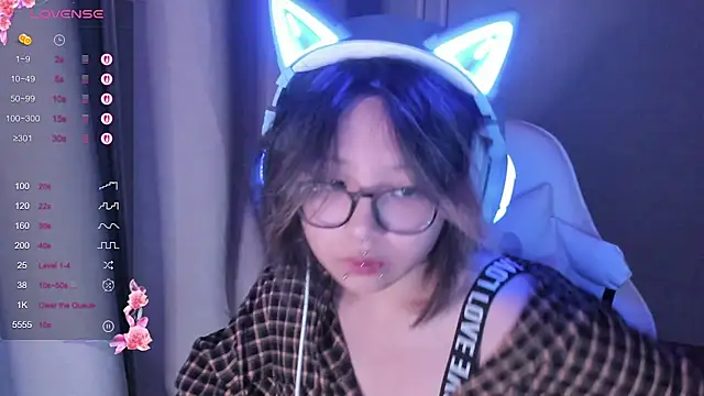 maydaykimmy online show from November 1, 8:46 pm