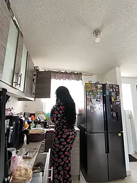 SUUKAM online show from February 4, 1:47 pm