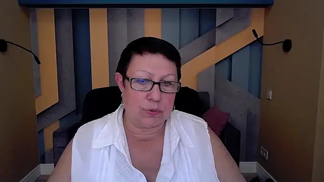 BarbaraTurners online show from October 13, 6:54 pm