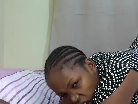 queen-sasha online show from December 17, 1:37 pm