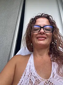 CioniWeiss online show from April 19, 8:22 pm