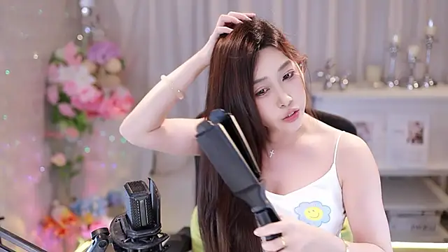 SleepArtist online show from October 19, 1:57 pm