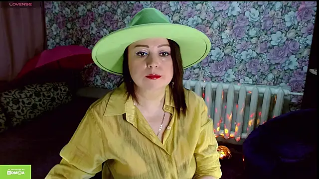 Julia-ru online show from April 25, 8:39 pm