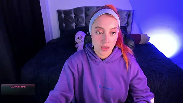 Violetaarey online show from February 21, 3:18 am