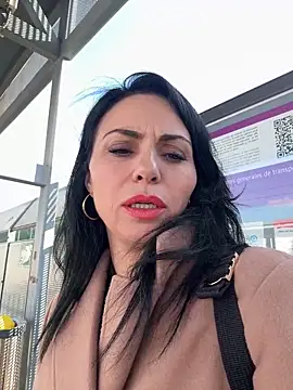 KimKelly13 online show from December 18, 11:48 am