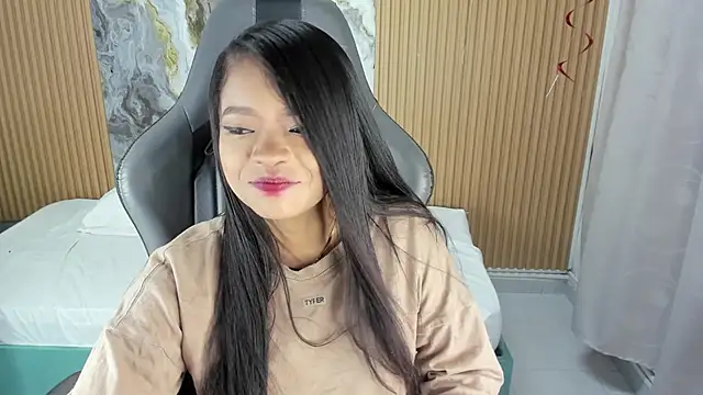 Lili 16 online show from November 21, 11:23 am