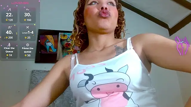 Eva Hoot online show from October 22, 1:38 pm