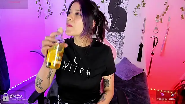 Violet-Queen online show from March 14, 10:11 pm