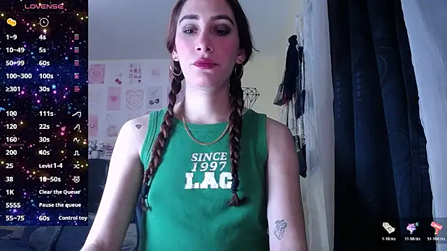 IsaBaileys  online show from April 20, 1:30 am