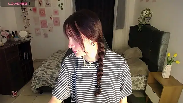 IsaBaileys  online show from July 24, 11:34 pm