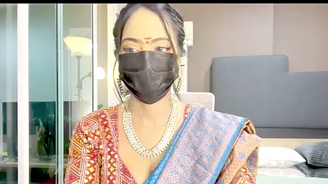 MonalisaDono18 online show from December 16, 11:21 pm