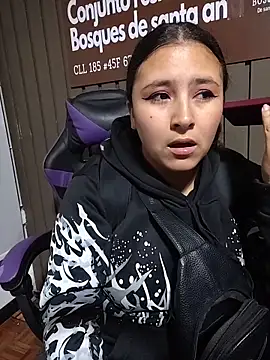 Cute Penelope online show from February 10, 11:13 am